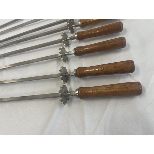 Cyprus Grill Chain Driven Large 8mm Square Stainless Steel Skewer with Gear Cog 725mm Long - PSS-1013-DIS *SET OF 7* **Clearance**